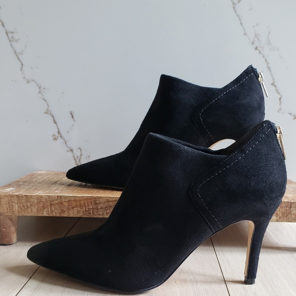 Ivanka Trump Boots Womens 9M Black Suede Pointed Toe Stiletto Heel Ankle Booties